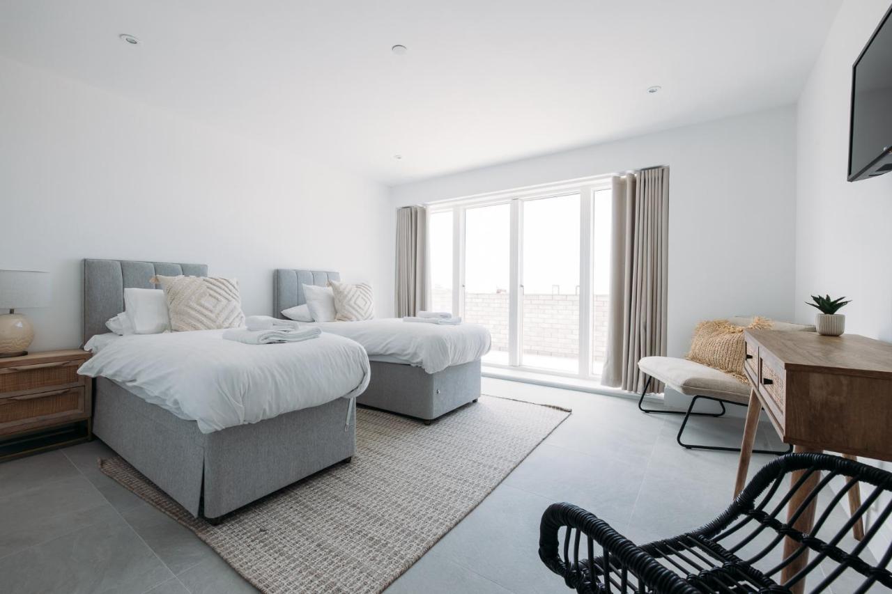 Luxury Family With Sea Views