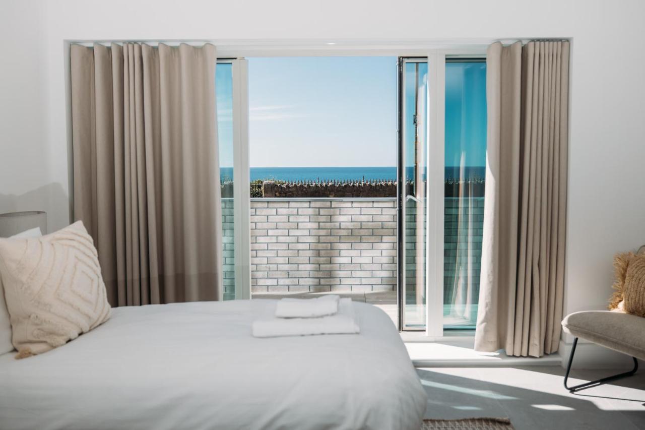 Luxury Family With Sea Views Apartment