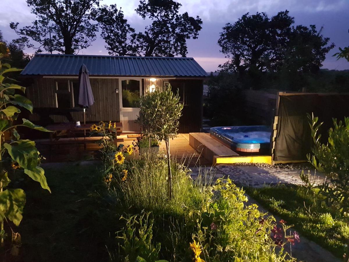 Apartamento The Old Potting Shed With Hot Tub. Colan, Newquay. New Quay