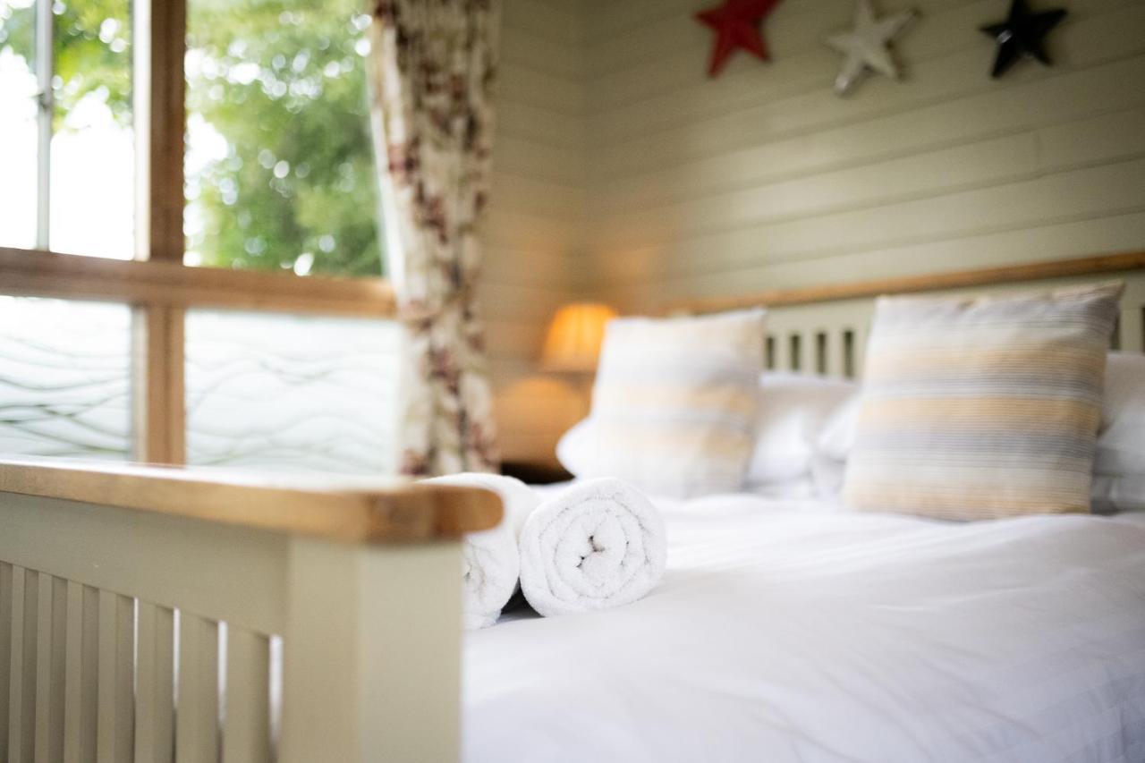The Countryside Cabin With Private Hot Tub *