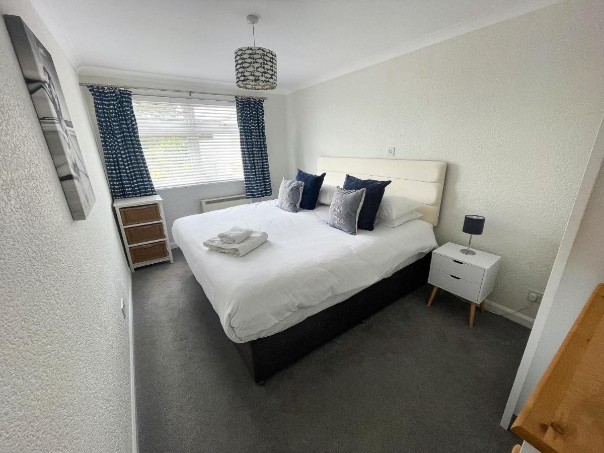 1 Chatsworth Riverscape - Riverview In Great Location With Free Parking Overlooking The Gannel Just A Short Walk From Newquays Incredible Beaches And Local Amenities *