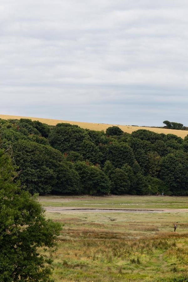 Chatsworth Riverscape: Peaceful Gannel Views Near Newquay Beaches