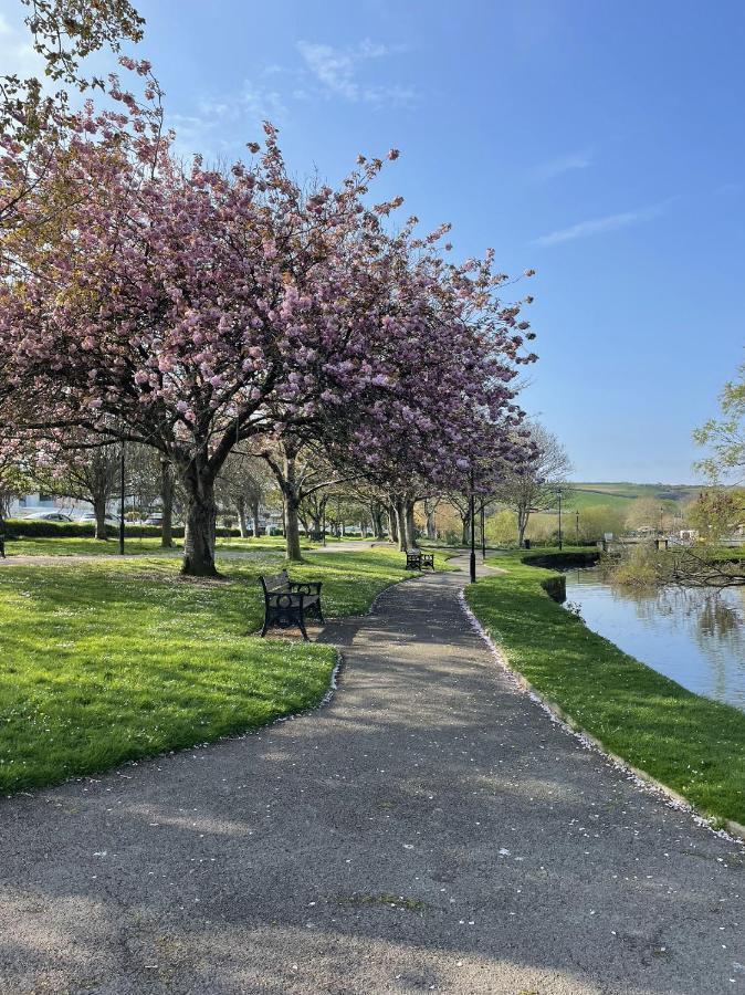 Chatsworth Riverscape: Peaceful Gannel Views Near Newquay Beaches Apartment Newquay (Cornwall)