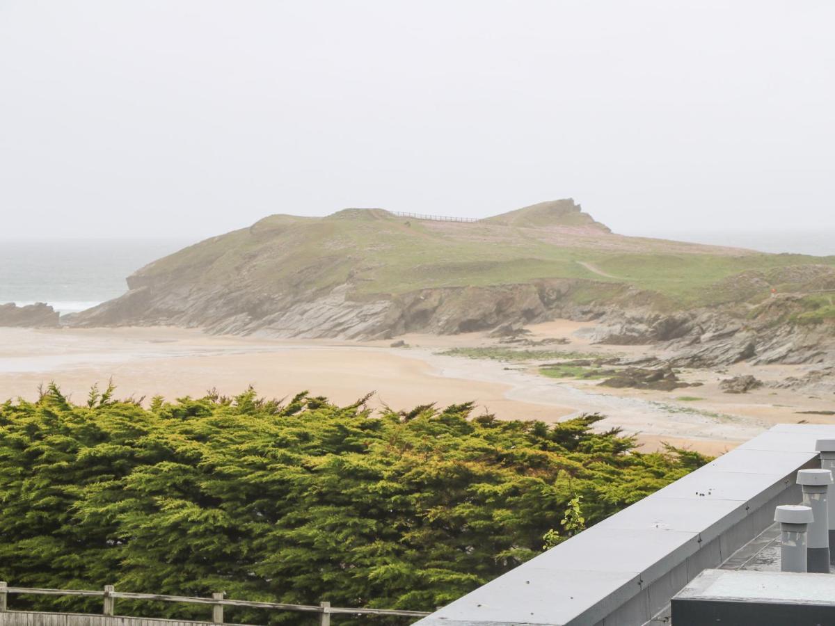 Porth Cove Holiday home *