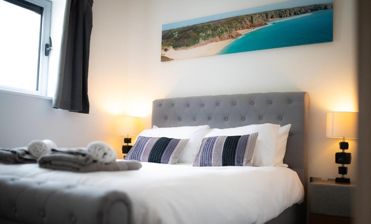 Seaview, Luxury Apartment, 2 Min Walk To Porth Beach Apartment