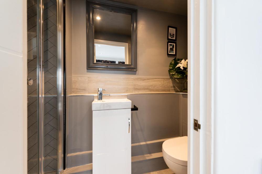 Guest house Trig-private Studio, Courtyard, Walk To Fistral Newquay (Cornwall)