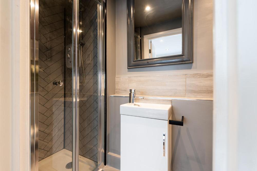 Trig-private Studio, Courtyard, Walk To Fistral Guest house Newquay (Cornwall)