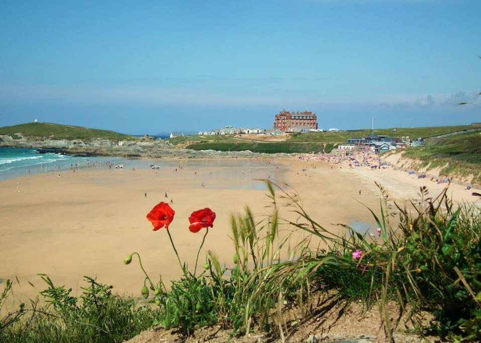 7 Cliff Edge * New Quay