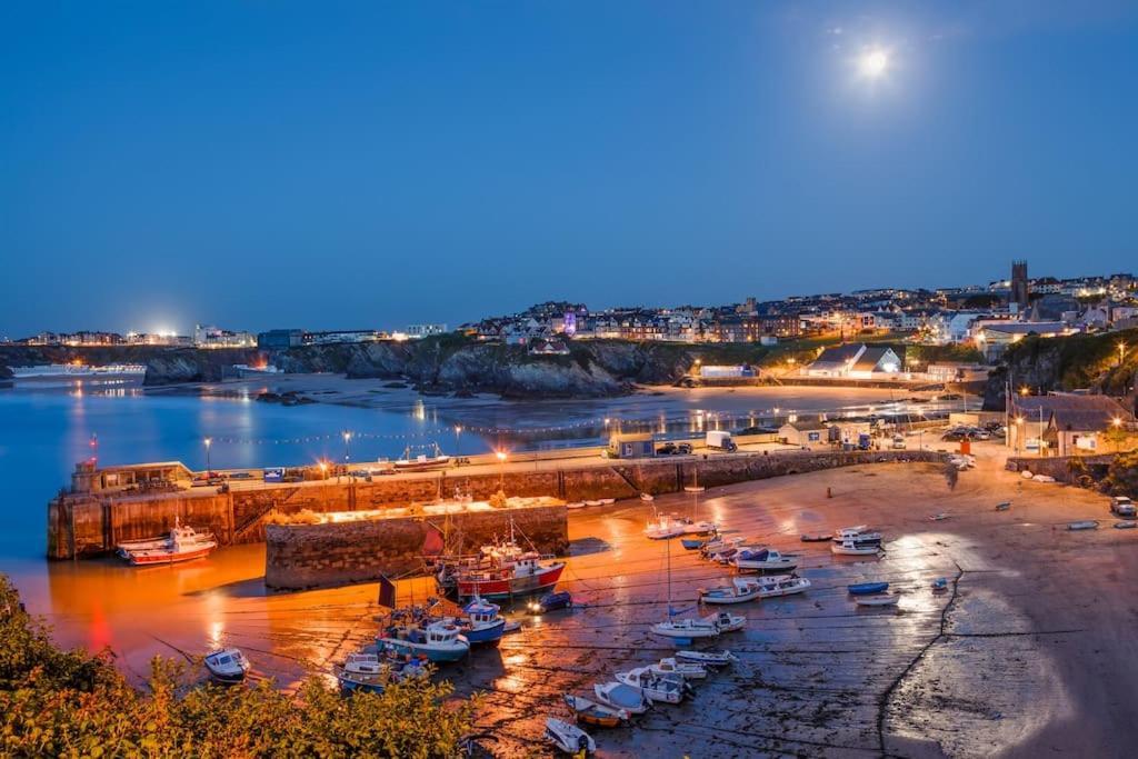 7 Cliff Edge * New Quay