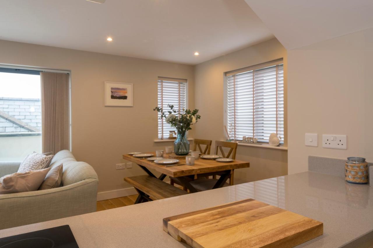 Sandpiper Apartment *