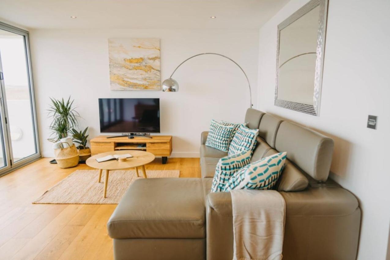 Apartment Sunset Waves Sea View Featuring Panoramic Views & Parking Newquay (Cornwall)