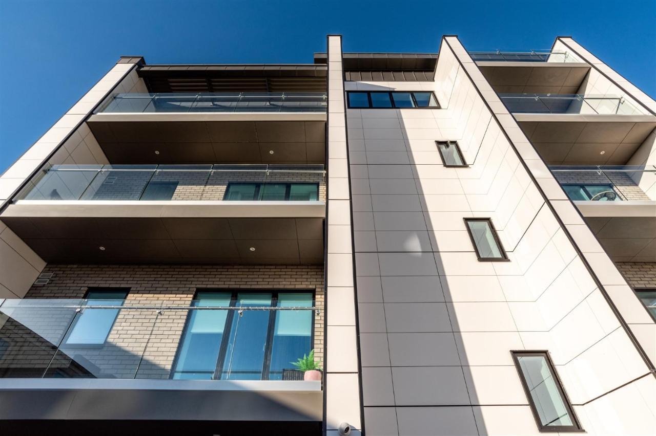 7 Cliff Edge * New Quay