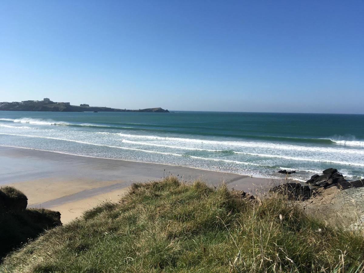 Dog Friendly Stylish Modern Flat, Near * Newquay (Cornwall)