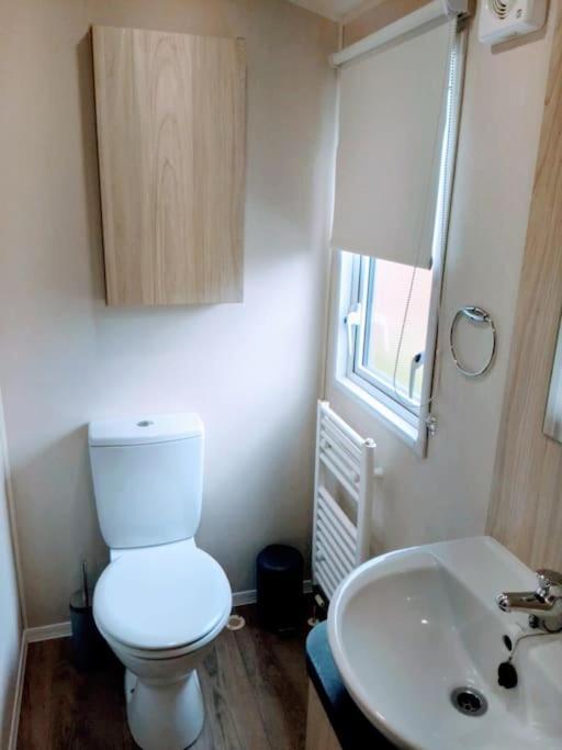 Large 4 Person Couples And Family Caravan In Newquay Bay Apartamento *