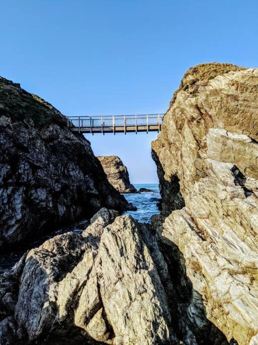 Large 4 Person Couples And Family Caravan In Newquay Bay * New Quay