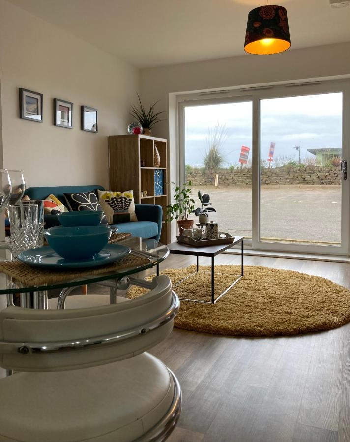 Apartment Dog Friendly Stylish Modern Flat, Near