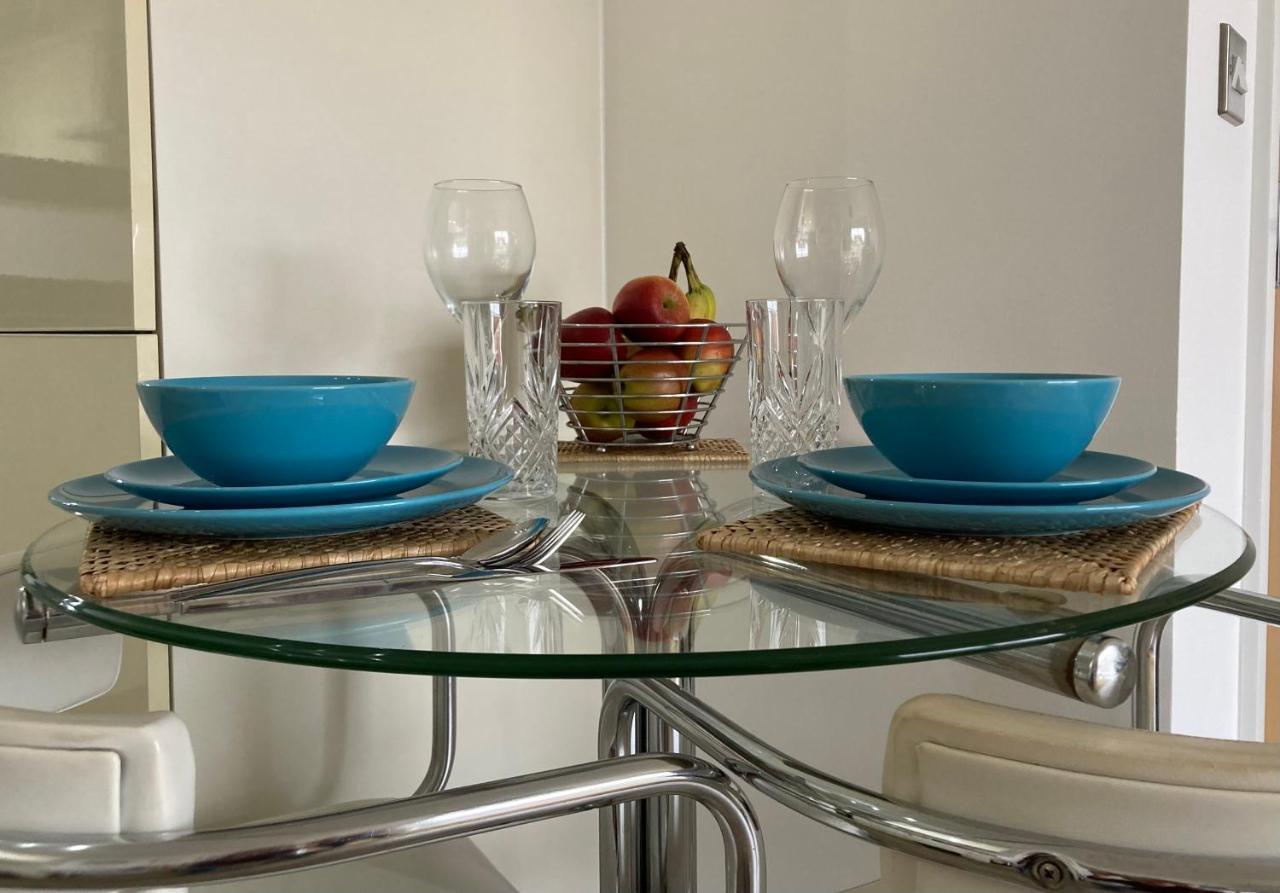 Dog Friendly Stylish Modern Flat, Near Newquay (Cornwall)