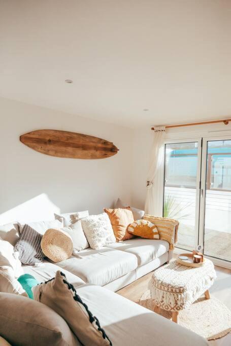 The Hideout - Newquay - Fully Stocked Eco Escape New Quay