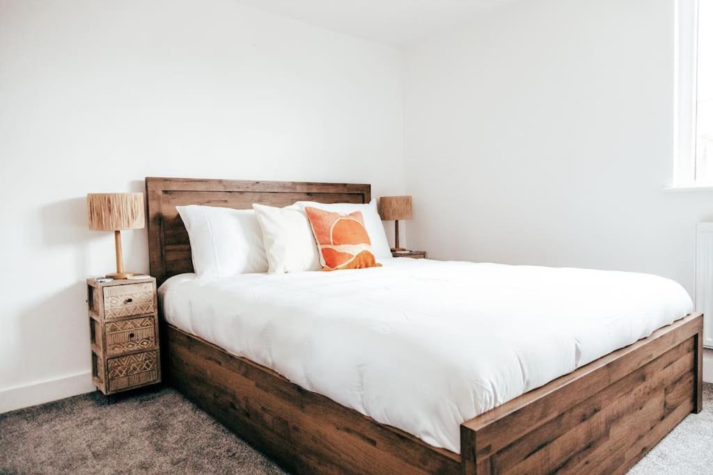 The Hideout - Newquay - Fully Stocked Eco Escape New Quay