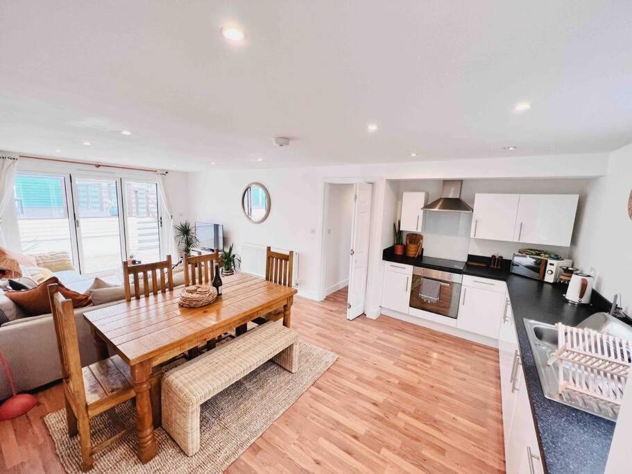 The Hideout - Newquay - Fully Stocked Eco Escape Сasa de vacaciones New Quay