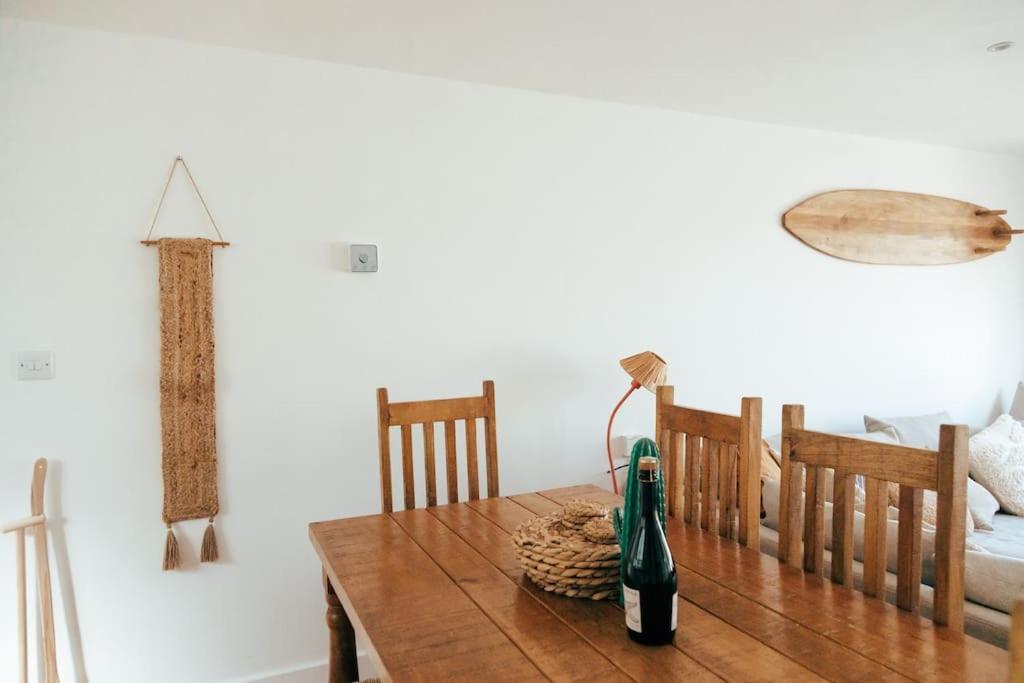 The Hideout - Newquay - Fully Stocked Eco Escape