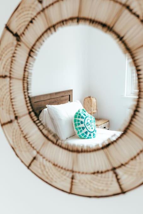 The Hideout - Newquay - Fully Stocked Eco Escape