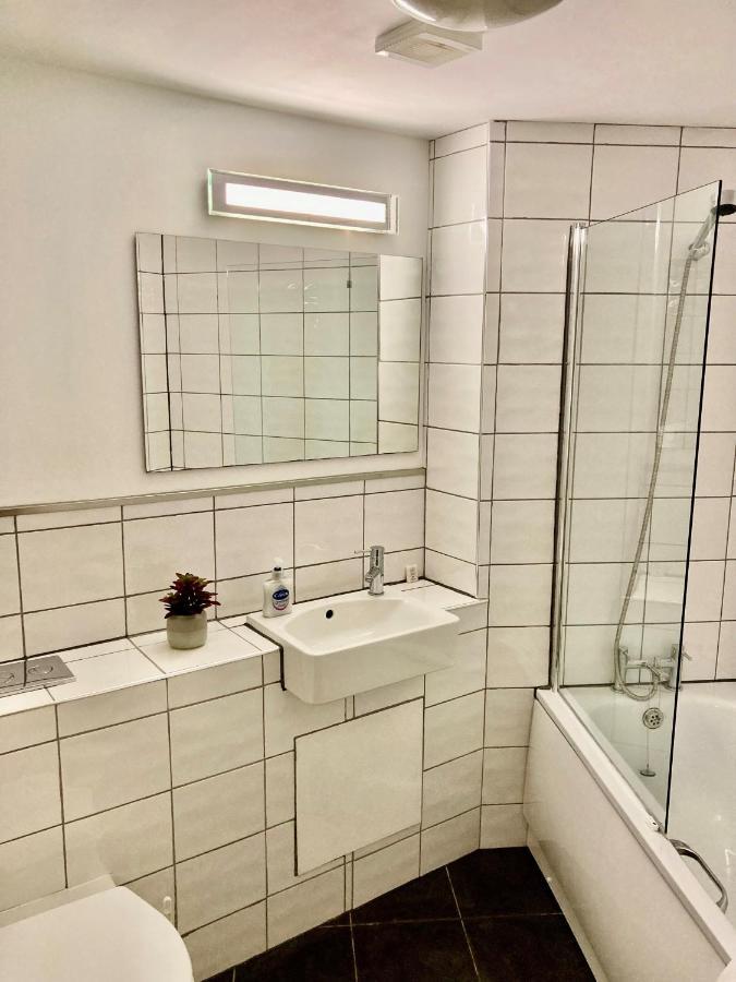 One Bed Ground Floor One Minute Walk Towan Beach Free Parking
