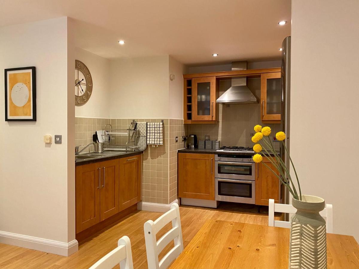 Amazing 2-bedroom With Lovely Sea Views *