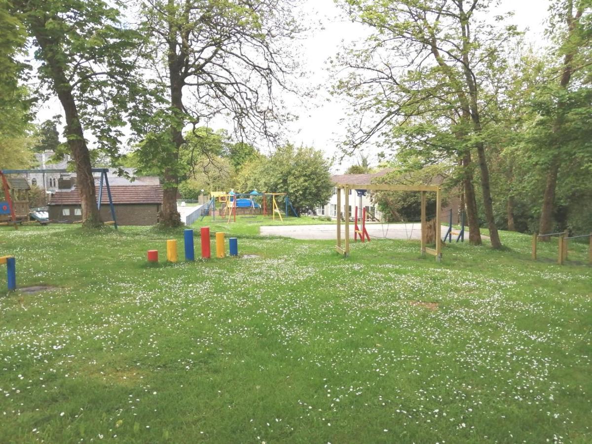 Cornwall Family Friendly With Free Use Of Pool, Soft Play, Mini Golf, Tennis, Gym, Fitness Classes, Sauna And Ice Baths Holiday home *