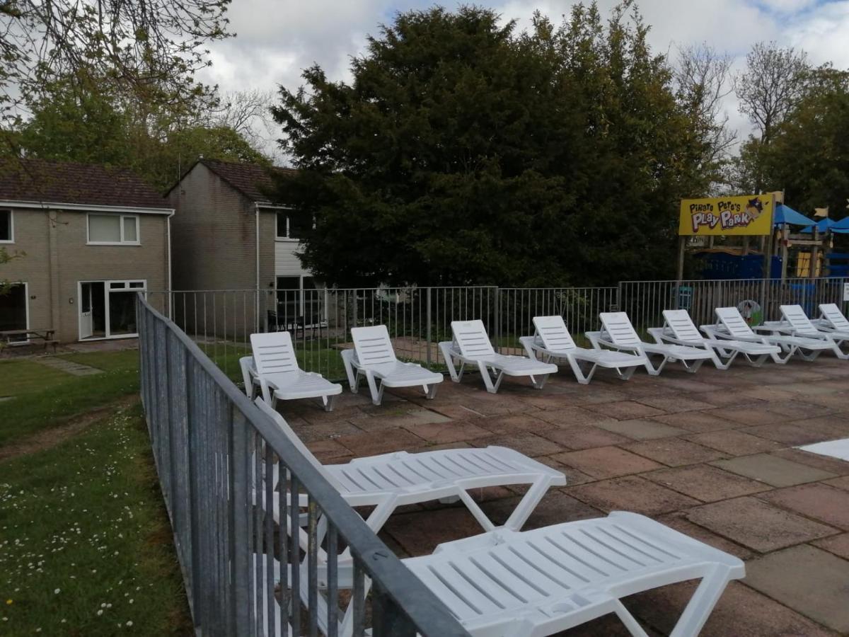 Cornwall Family Friendly With Free Use Of Pool, Soft Play, Mini Golf, Tennis, Gym, Fitness Classes, Sauna And Ice Baths Holiday home