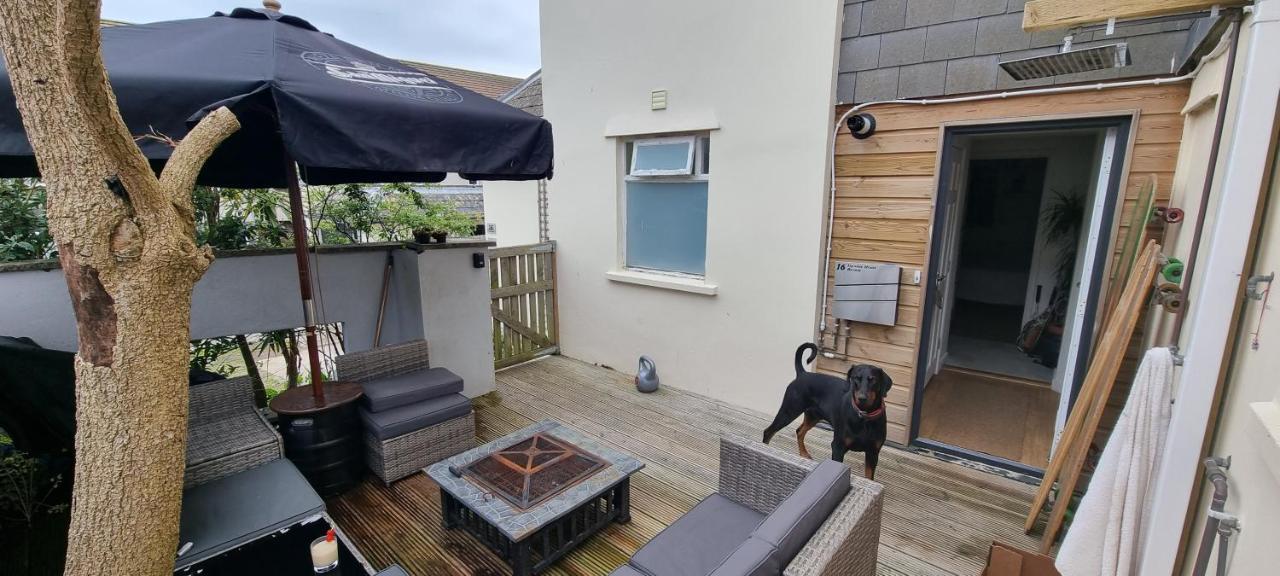 Hidden Gem Near The With Pool Table New Quay