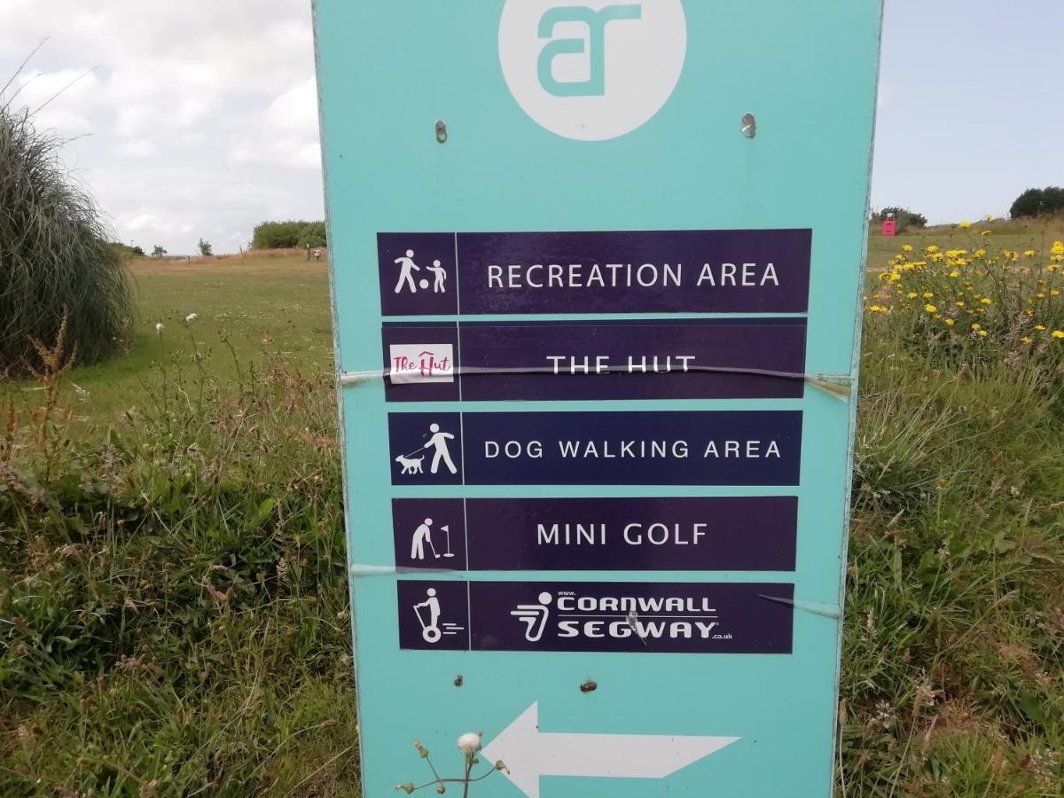Cornwall Family Friendly With Free Use Of Pool, Soft Play, Mini Golf, Tennis, Gym, Fitness Classes, Sauna And Ice Baths Holiday home *
