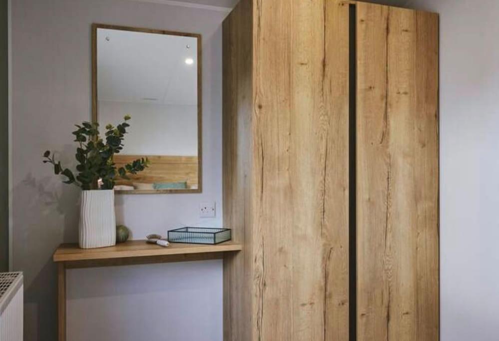 Cosy Caravan New For 2024! * New Quay