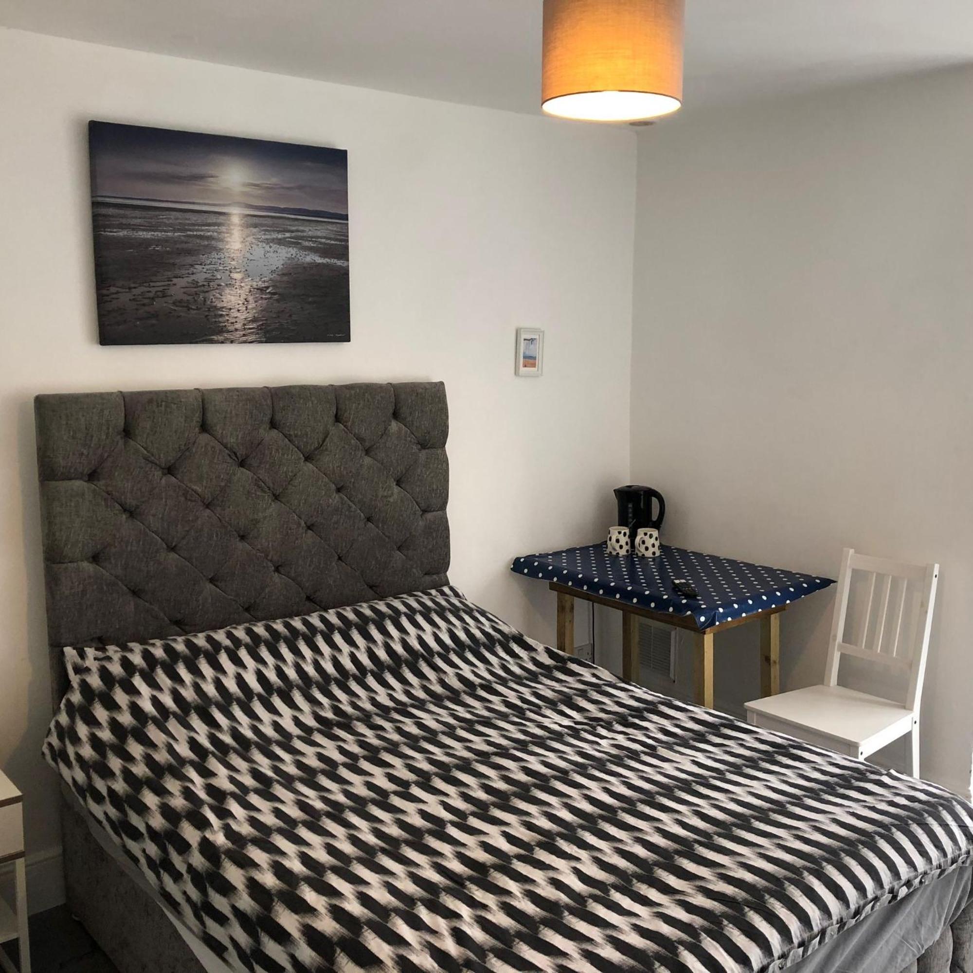 Tolcarne Hostel *