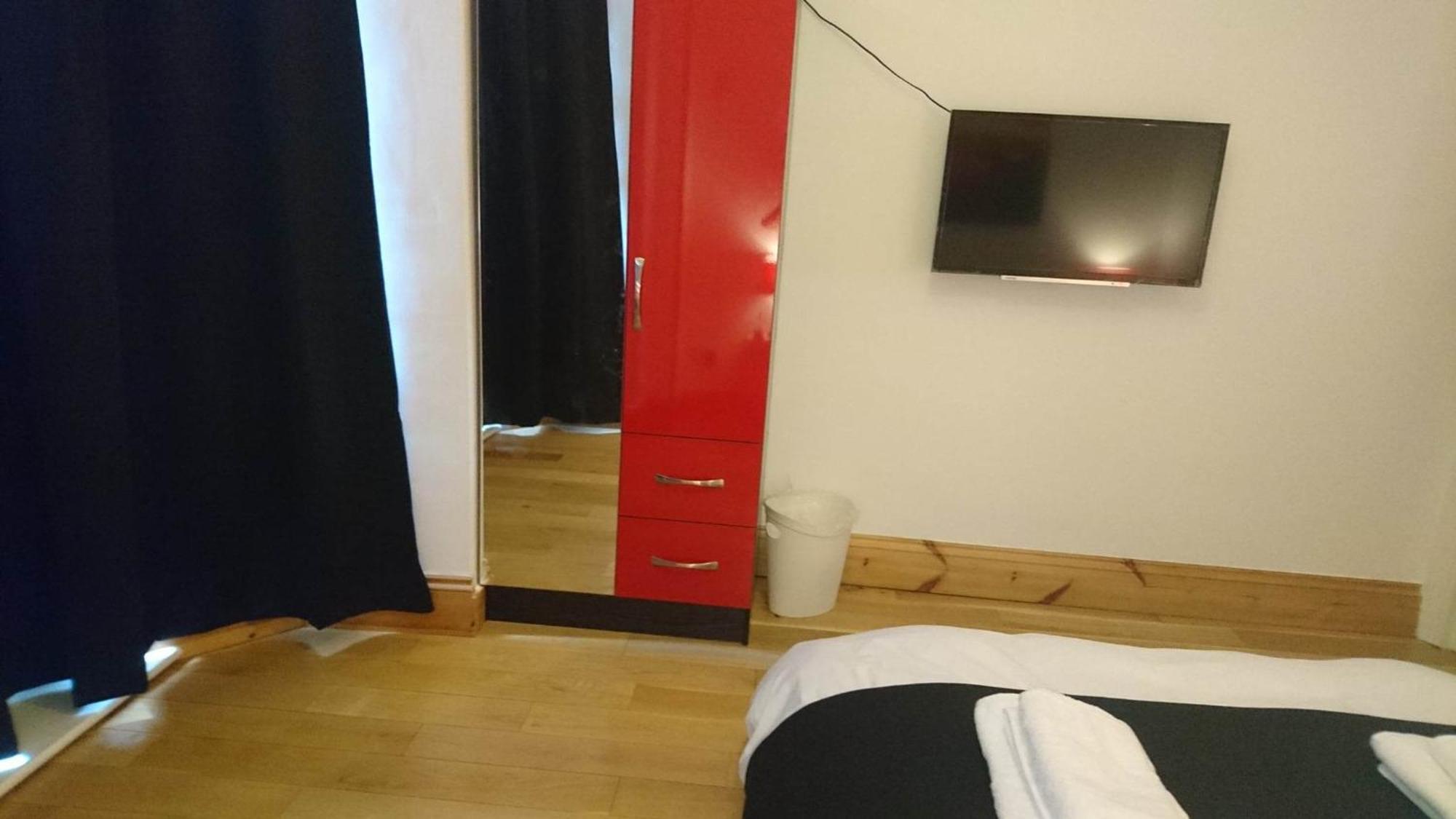 Tippy's Guest house *