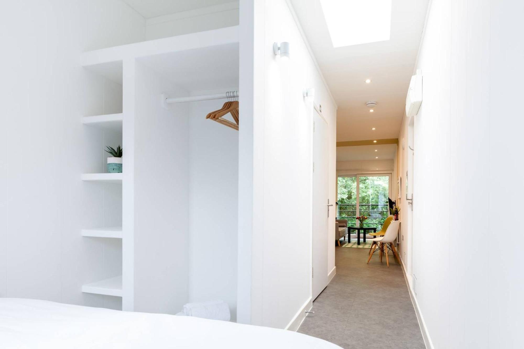 Apartment Dry Dock *