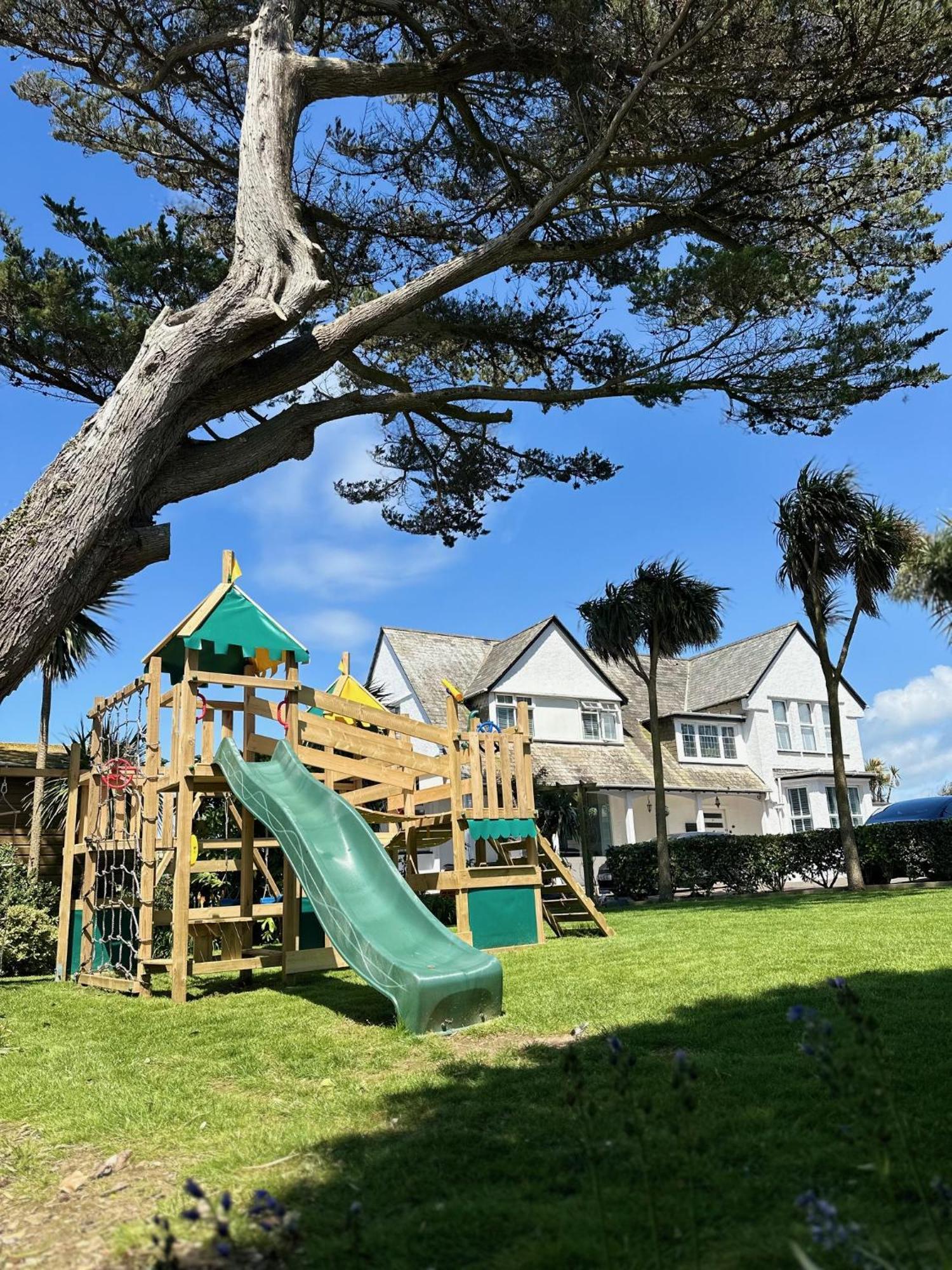 Pine Newquay (Cornwall)