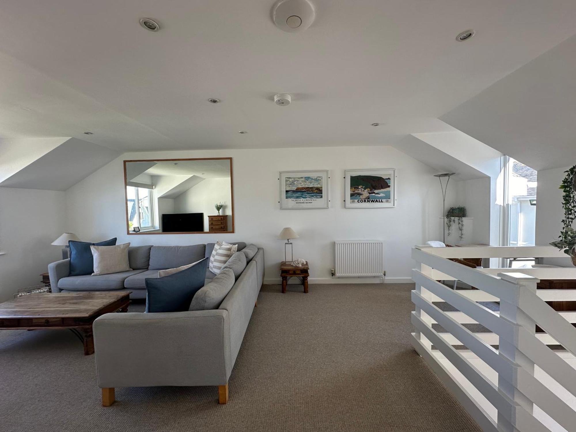 House With Expansive Sea Views! Сasa de vacaciones