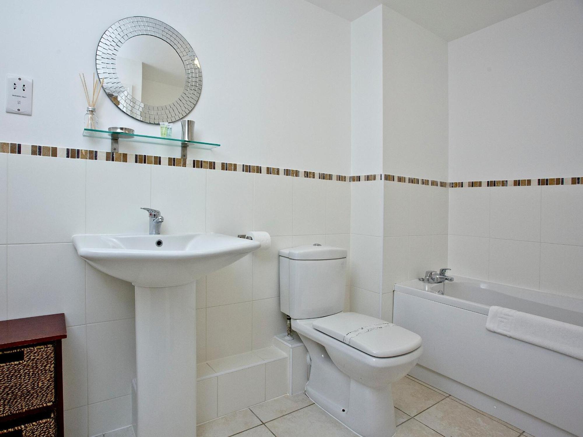 3 Harbour View Apartment