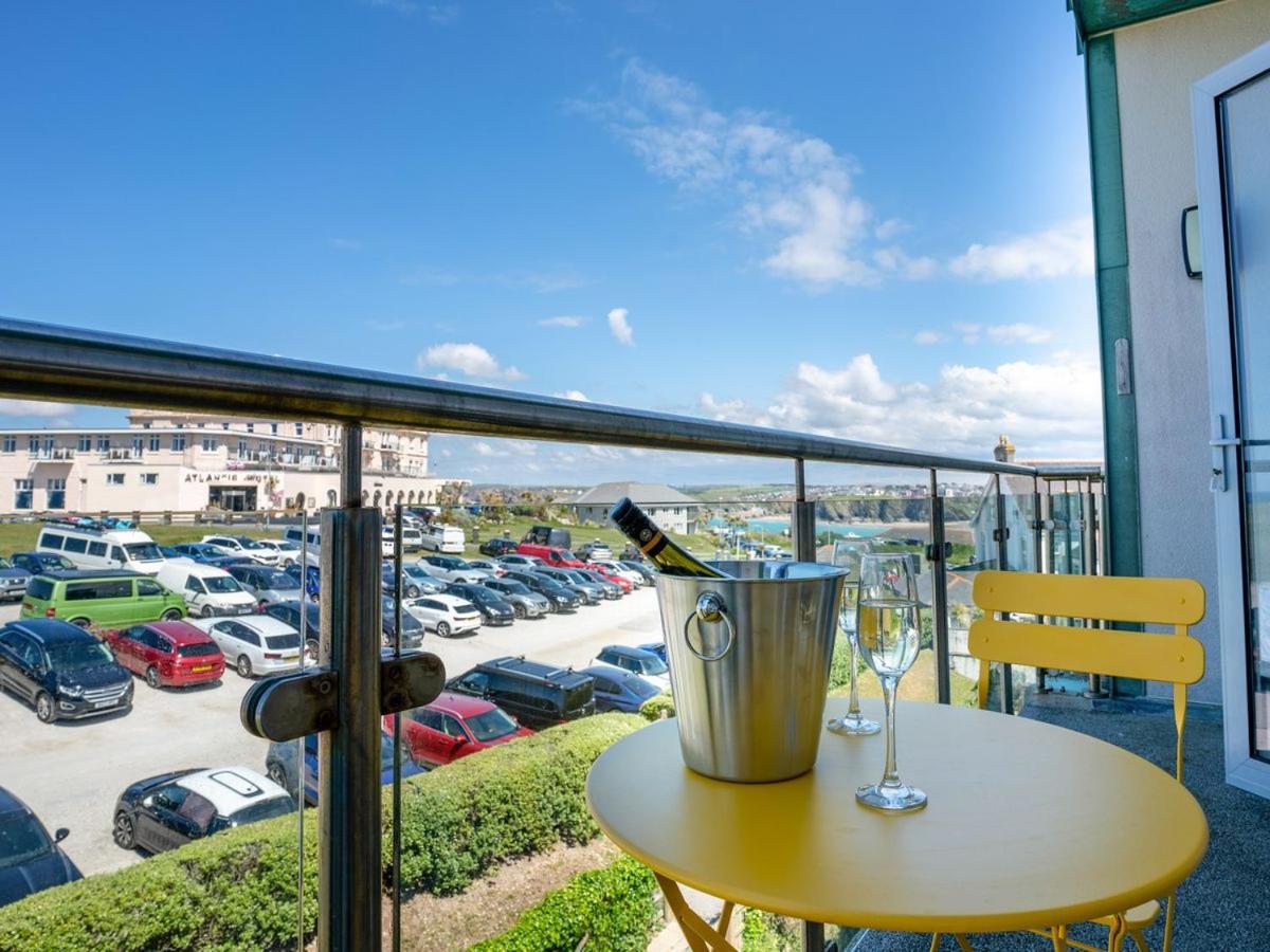 Penthouse 47 Zinc