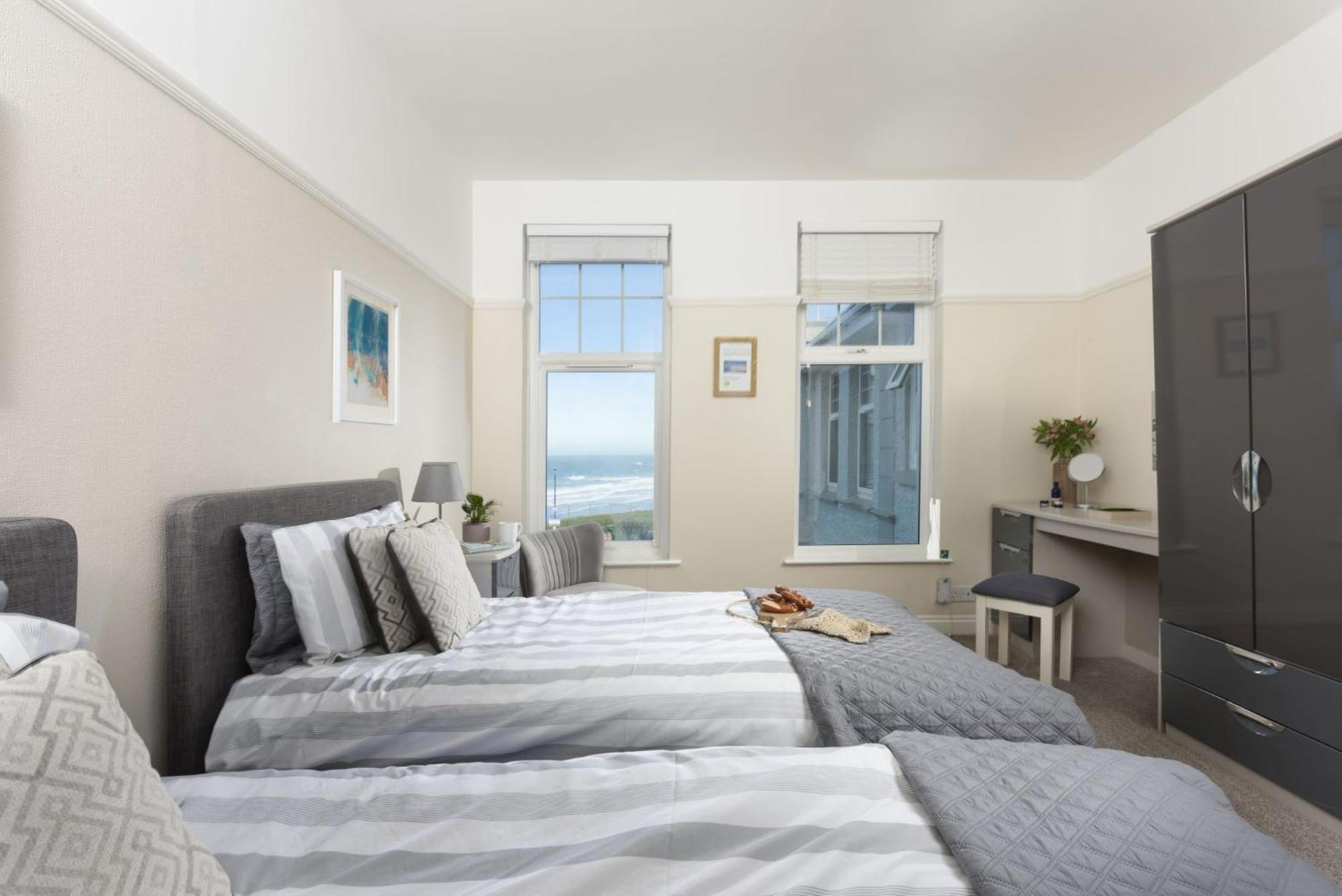 Beachside Fistral, Newquay * Newquay (Cornwall)