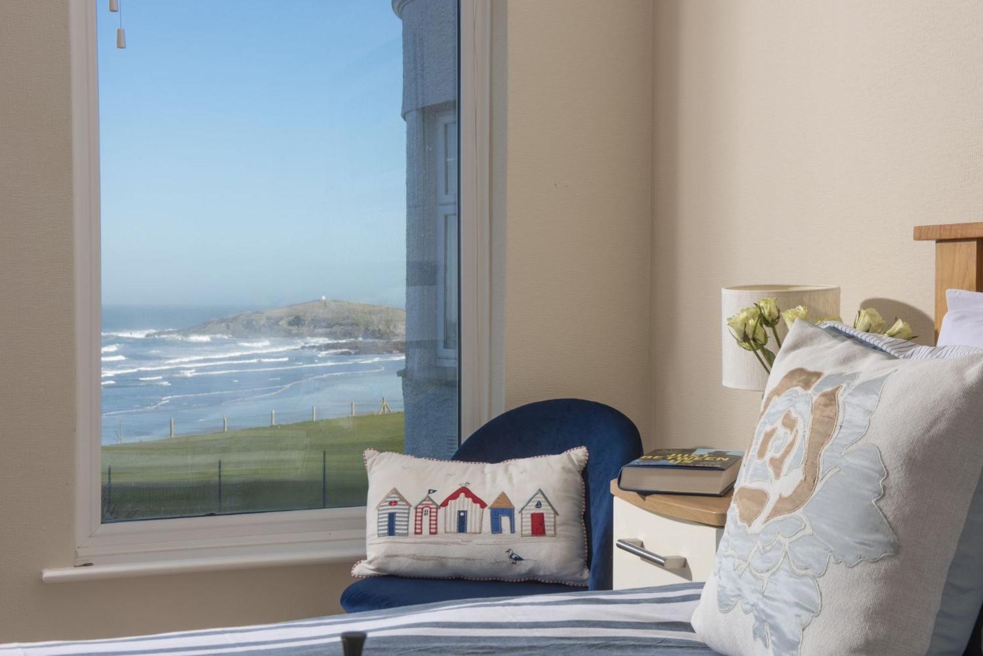 Beachside Fistral, Newquay Holiday home