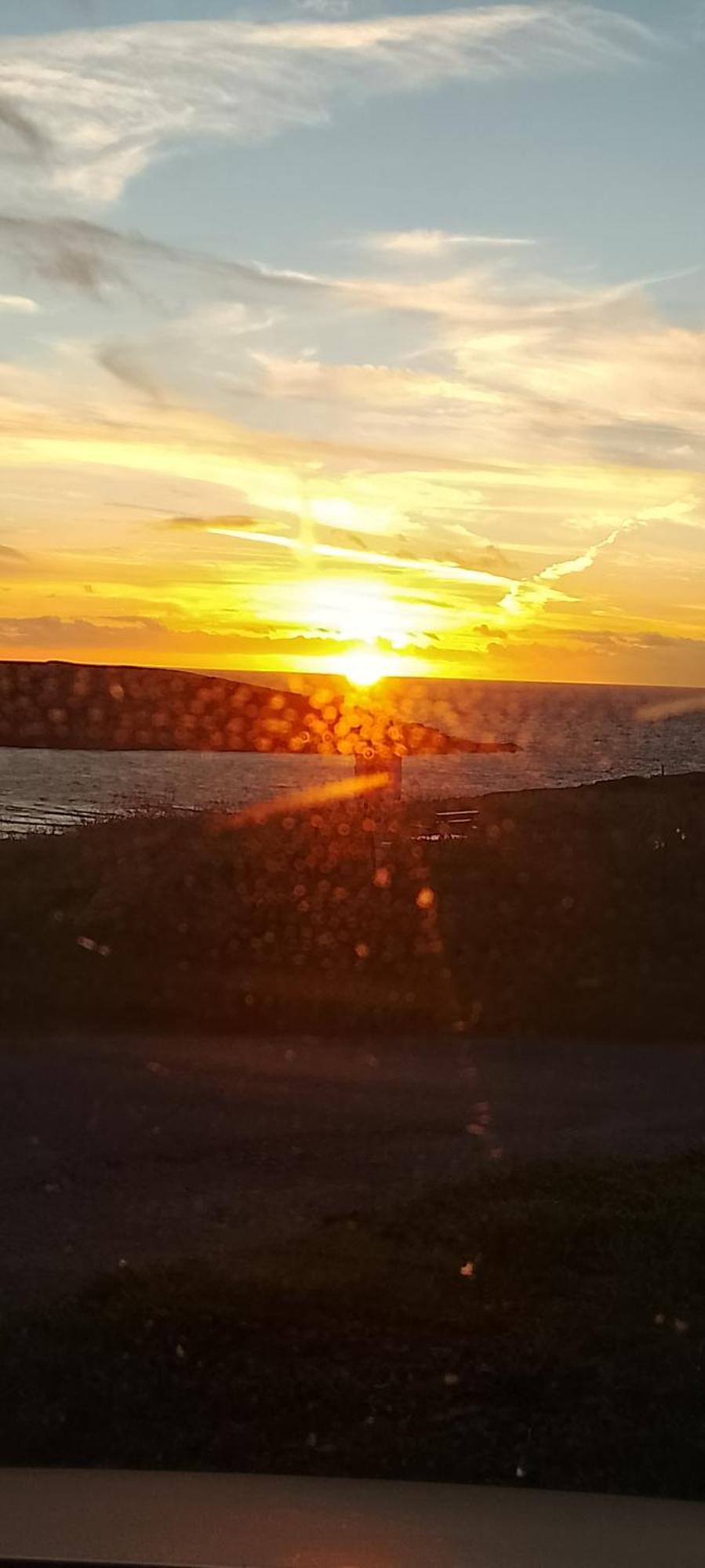 Sunset Retreat Caravan With Large Wrap Around Decking Holiday home Newquay (Cornwall)