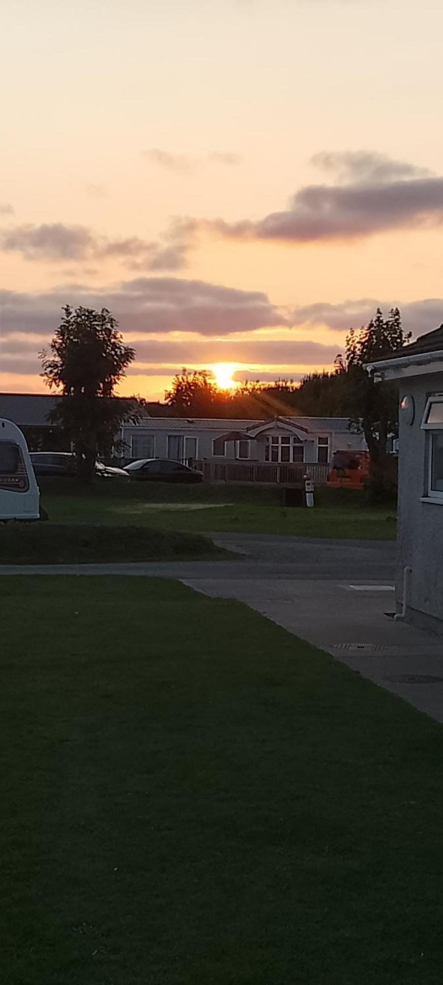 Sunset Retreat Caravan With Large Wrap Around Decking *