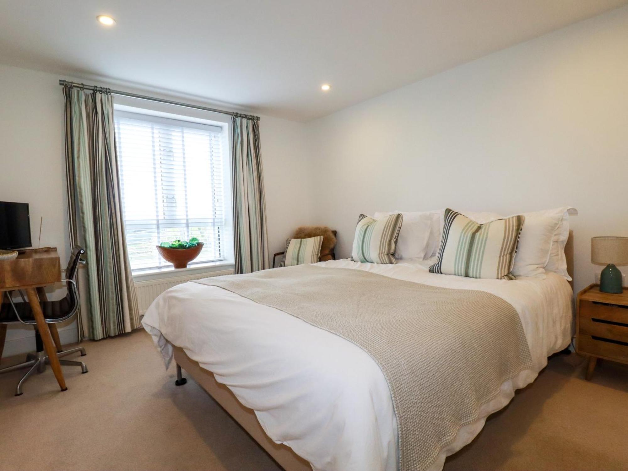 Apartment 4 Ocean Gate *