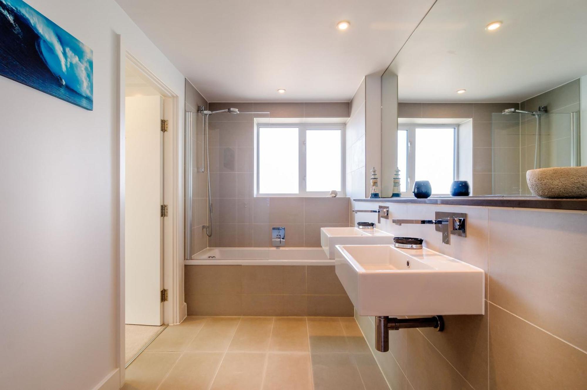 1 Ocean Gate In Newquay