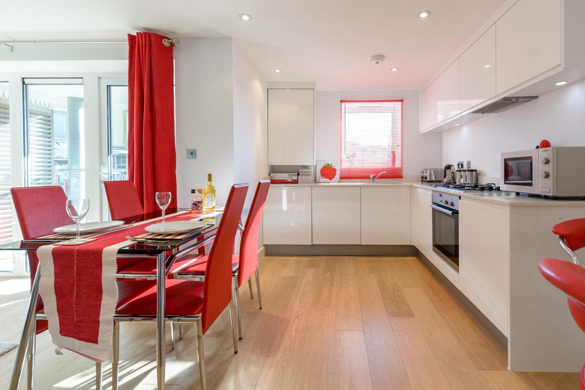1 Ocean Gate In Newquay *