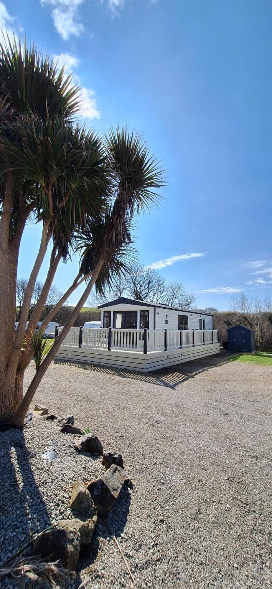 Sunset Retreat Caravan With Large Wrap Around Decking Newquay (Cornwall)