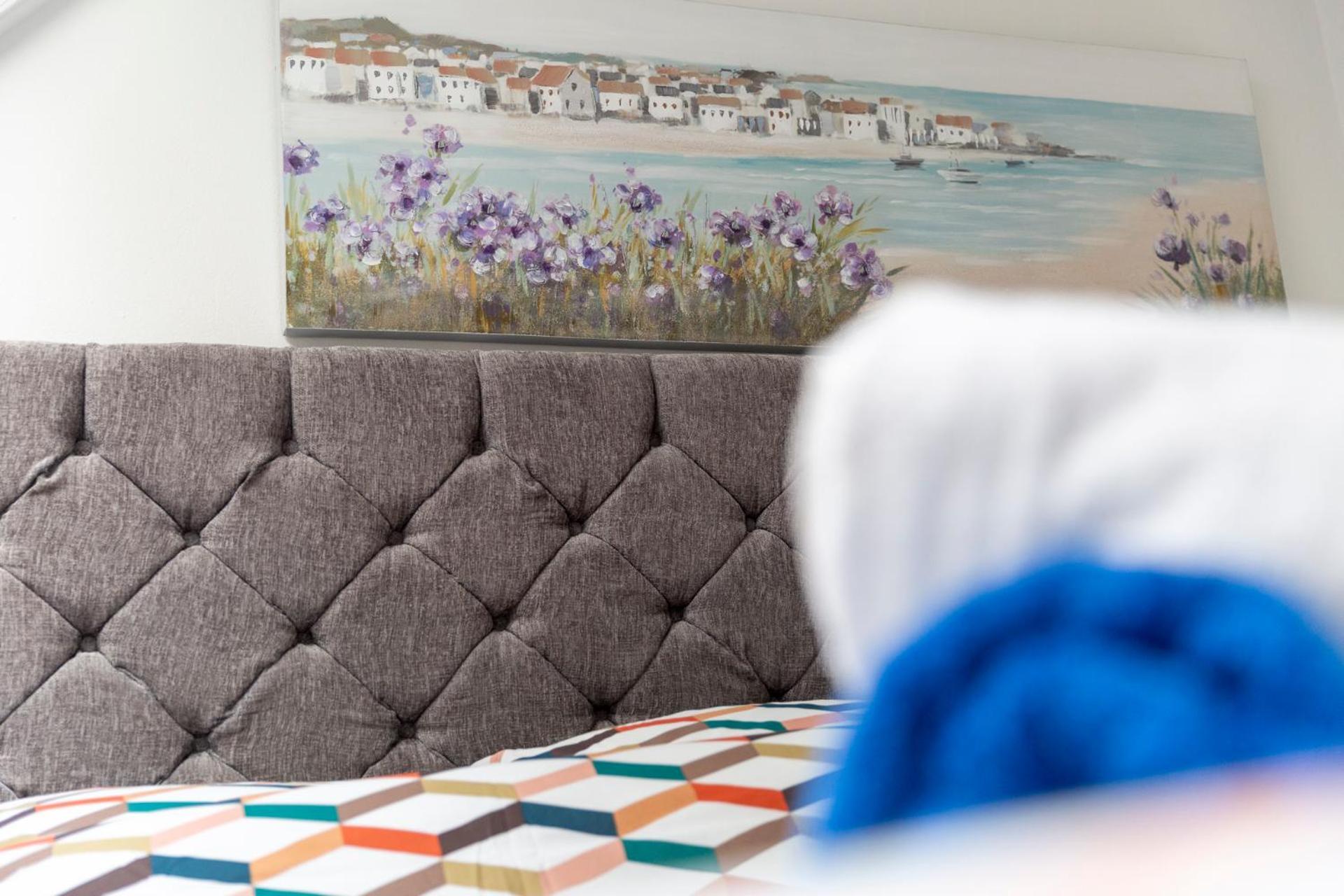 Palace Surf Albergue New Quay