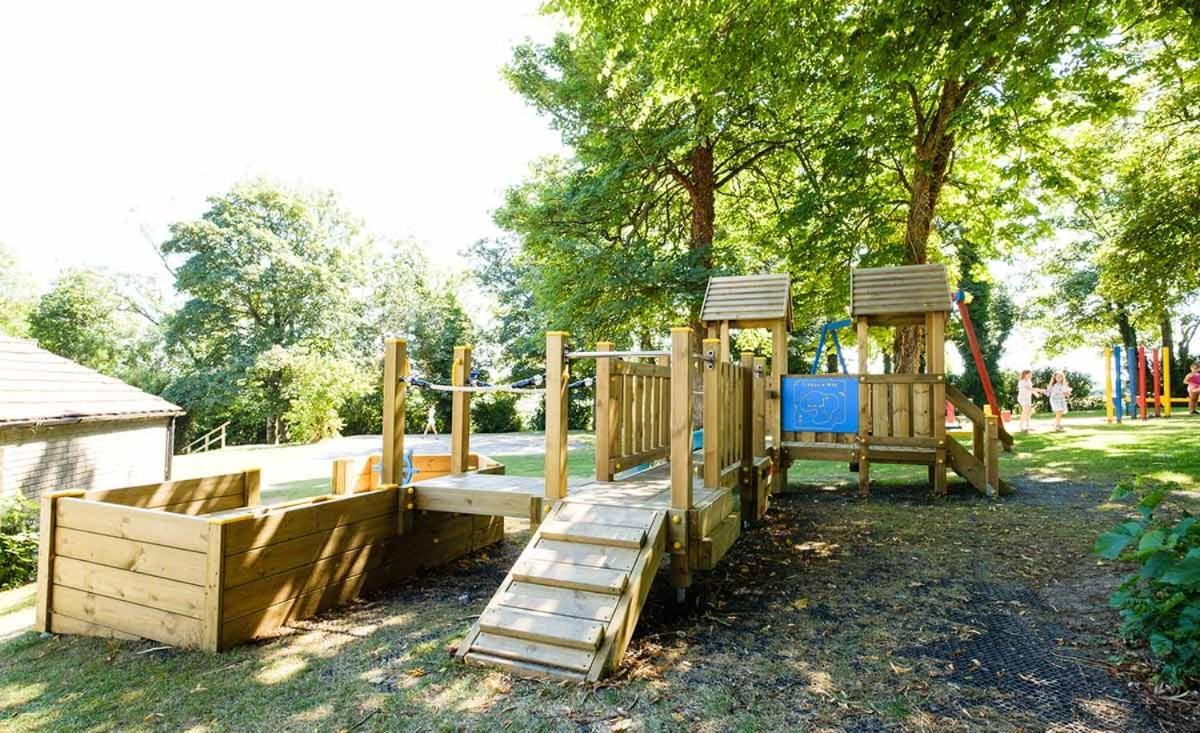 Cornwall Family Friendly With Free Use Of Pool, Soft Play, Mini Golf, Tennis, Gym, Fitness Classes, Sauna And Ice Baths * New Quay